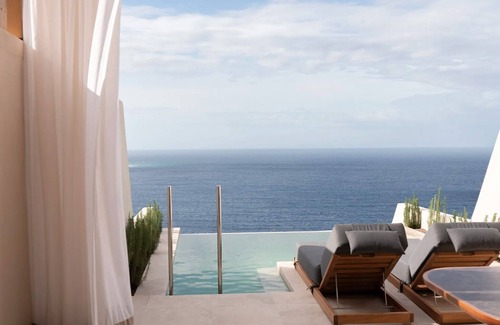 Oia Villa | Amazing Santorini Suite | 1 Bedroom | Cave Junior Suite | Beautiful Sea Views &.