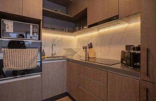 El Golf Apartment | Amazing space steps from the metro