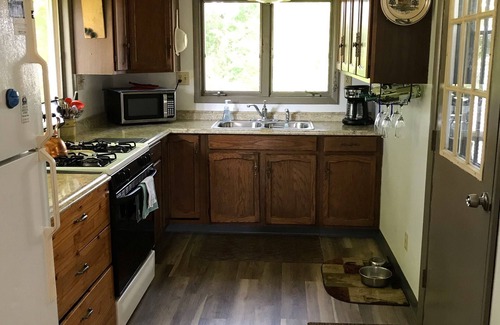 Irons House | AMAZING SUNSETS! Big Bass Lake Cottage! Swim,boat,fish!