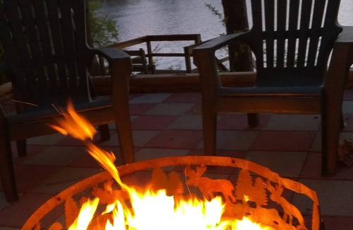 Irons House | AMAZING SUNSETS! Big Bass Lake Cottage! Swim,boat,fish!