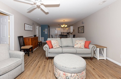 Camdenton Condo | Amazing view of lake from water-front condo! Close to Ballparks National.