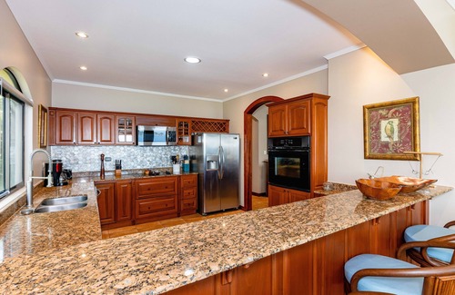 Playa Hermosa Condo | Amazing views of the Pacific from your private infinity pool to Beach
