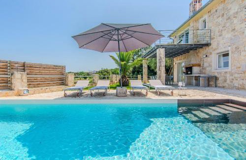 Zaton Villa | Amazing Villa Ele