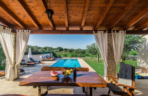 Galizana Villa | Amazing Villa Lorraine with a private pool and big garden for enjoyable gateway