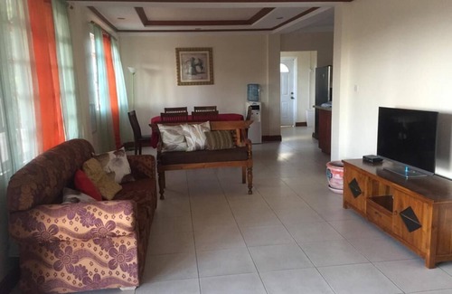 Cap Estate Apartment | Amazingl House Next to Beach and Golf Course.