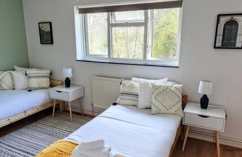 Basingstoke Apartment | Amber House Leisure & Contractors