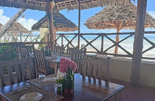 Pongwe House | Amber Lodge Pongwe welcomes you