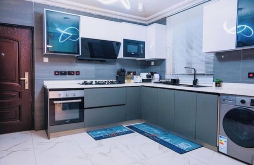 Tema House | Amber VIla