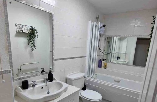 Newmarket Apartment | Amberley House Apartment