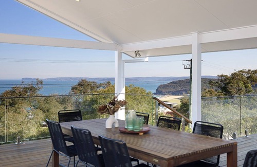 Killcare Heights House | Ambleside by the Sea by HolidayCo.