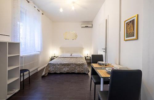 Borgo Roma Apartment | AMBRA CITY HOUSE - Parcheggio Libero, Accesso diretto, WI-FI con Streaming