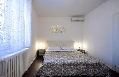 Borgo Roma Apartment | AMBRA CITY HOUSE - Parcheggio Libero, Accesso diretto, WI-FI con Streaming