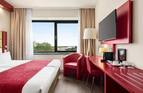 Schiphol-Rijk Hotel | Amedia Amsterdam Airport Schiphol, Trademark Collection by Wyndham