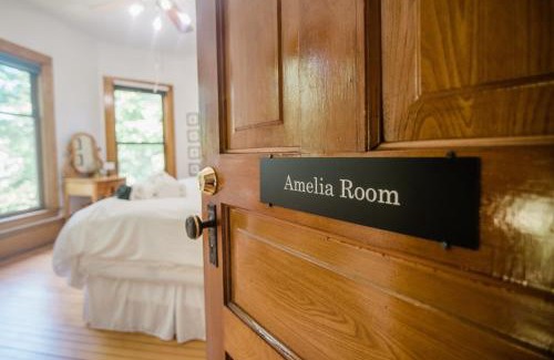 Central Lake House | Amelia Room BW Boutique Hotel