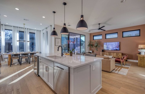 Windsor Park House | Amenities! Pool, Hot Tub, Theater, Outdoor kitchen, Pool House