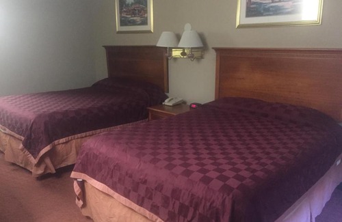 Allenton Hotel | America's Best Inn & Suites Eureka