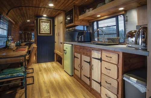 Tiers Cross Apartment | American Airstream - Blossom Farm - Tiers Cross