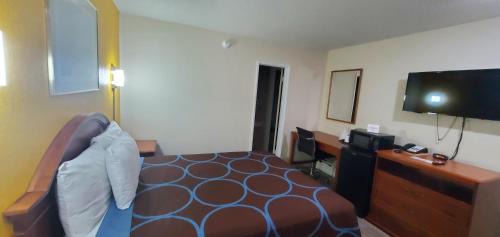 Pratt Hotel | American Inn Motel