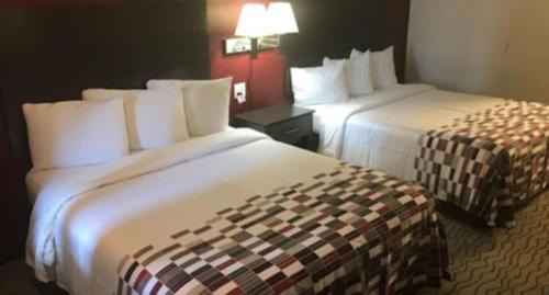 Corsicana Hotel | American Inn