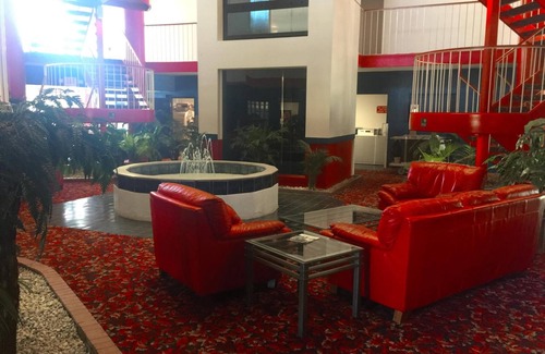 Kansas City Hotel | American Motel Kansas City, Kansas