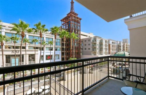 Downtown House | Americana At Brand Glendale California