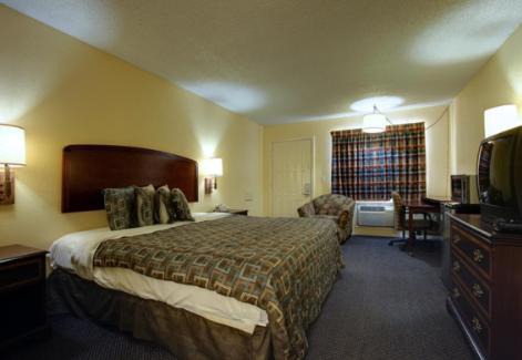 Comanche Hotel | Americas Best Value Inn Comanche