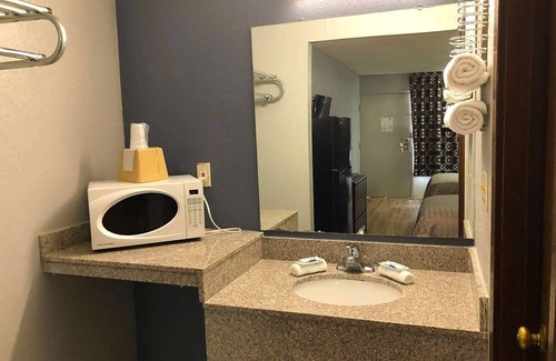 Garland Hotel | Americas Best Value Inn Garland Dallas