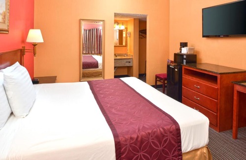 Nesconset Hotel | Americas Best Value Inn Smithtown/Long Island