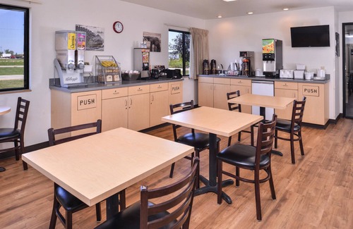 Missouri Valley Hotel | Americas Best Value Inn Missouri Valley