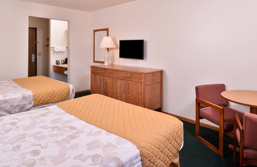Missouri Valley Hotel | Americas Best Value Inn Missouri Valley