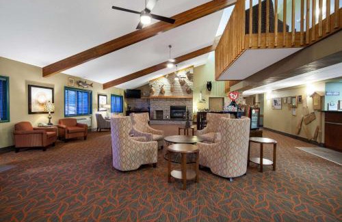 Ashland Hotel | AmericInn by Wyndham Ashland