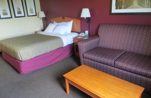 Baldwin Hotel | AmericInn by Wyndham Baldwin