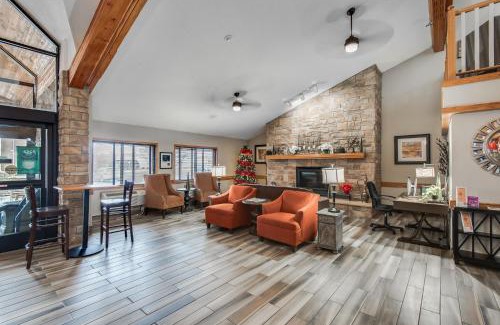 Coon Rapids Hotel | AmericInn by Wyndham Coon Rapids