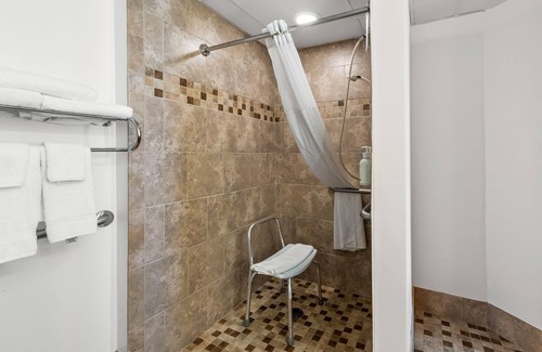Crookston Hotel | AmericInn by Wyndham Crookston U of M Crookston