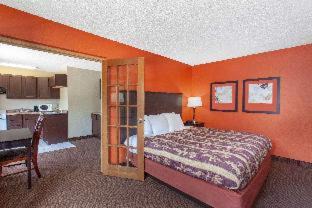 Ham Lake Hotel | AmericInn by Wyndham Ham Lake