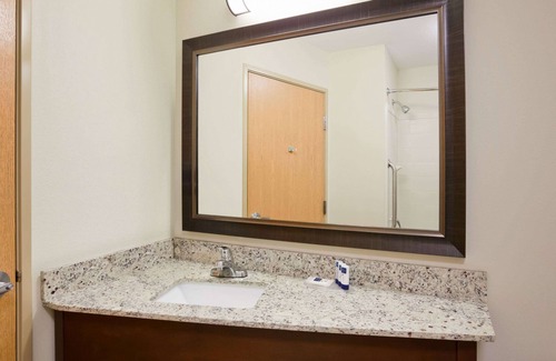 Hawley Hotel | AmericInn by Wyndham Hawley