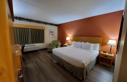 Princeton Hotel | AmericInn by Wyndham Princeton IL