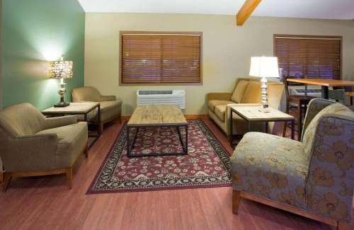 Rice Lake Hotel | AmericInn by Wyndham Rice Lake