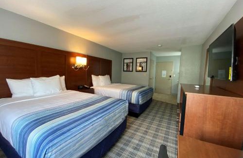 Williamsburg Hotel | AmericInn by Wyndham Williamsburg