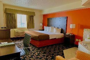 Weston Hotel | AmericInn by Wyndham Wausau
