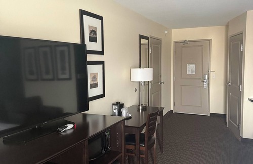 Windom Hotel | AmericInn by Wyndham Windom