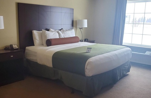 Crookston Hotel | AmeriVu Inn and Suites