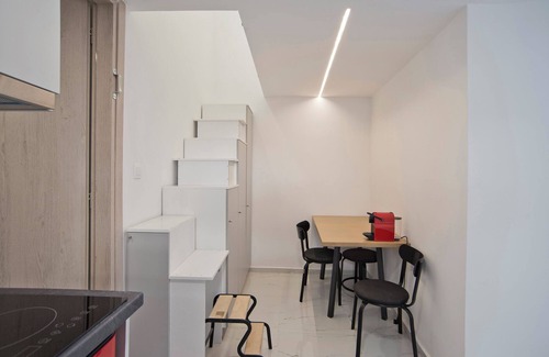 Peiraiki Apartment | Amfitriti Stylish Piraeus Apt, Walk to Sea & Port