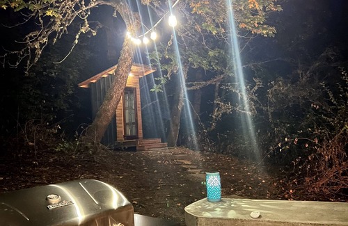 McMinnville RV Rental | Amico Farm cozy wine country all weather Vista Tent with stunning views