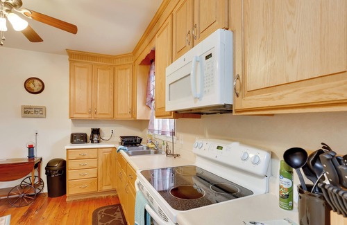Loganton House | Amish Country Townhome: Near Hiking & Fly Fishing!