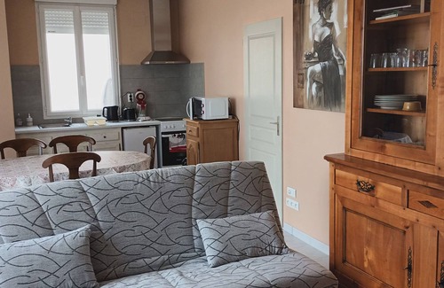 Ruffec House | Amistad Casas Viejas house close to all amenities