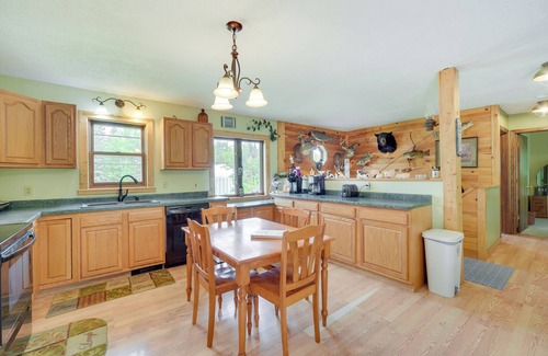 South Range House | Amnicon Oasis - Secluded Retreat - Pet friendly