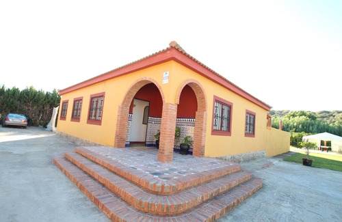 Los Barrios Cottage | Among orange trees, rural farm
