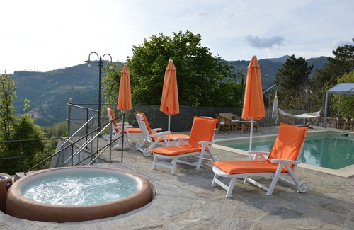 Velva Apartment | AMONG THE HILLS ABOVE SESTRI LEVANTE PANORAMIC VIEW