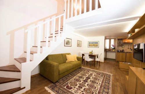 Rione VIII Sant'Eustachio Apartment | AmoRoma Francesca